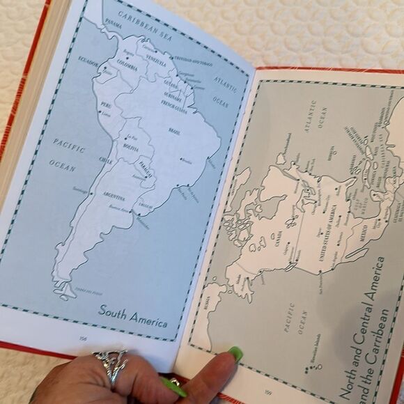 Every Woman’s Travel Guide Journal Planner Notebook - Picture 11 of 14